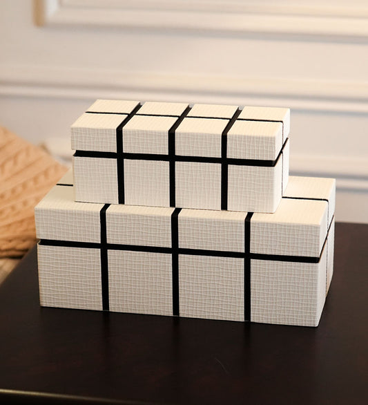 JEWELRY BOX