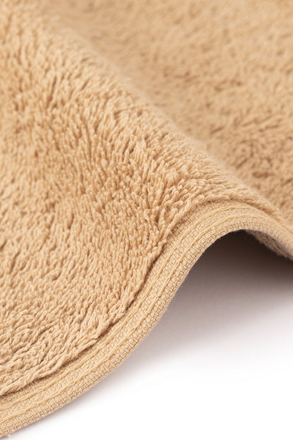 BEIGE PLUSH